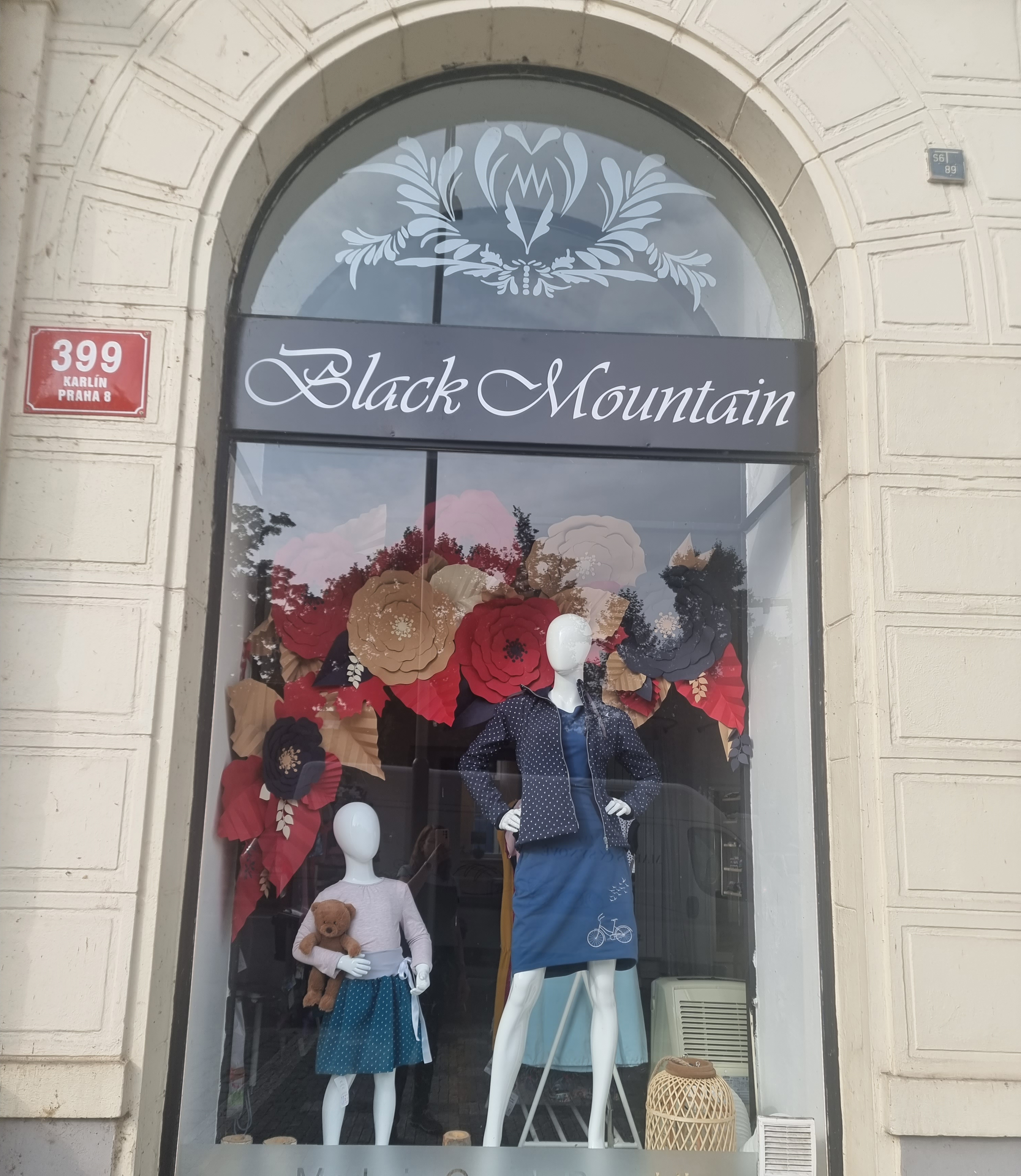 Black Mountain v Praze Karlíně